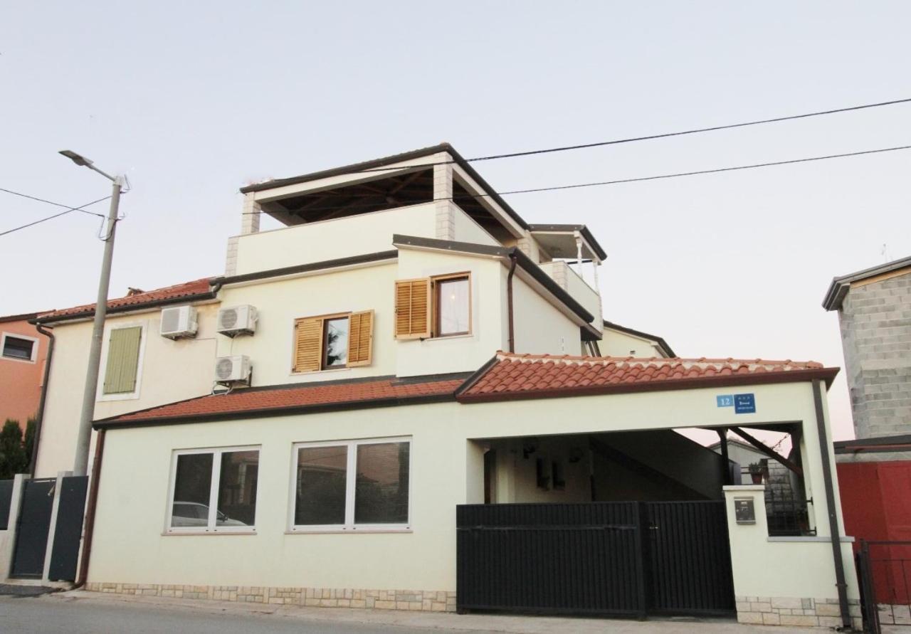 Apartments Zambratija With Sea View Kültér fotó