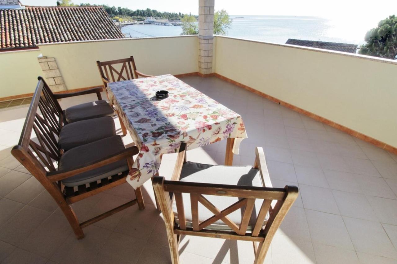 Apartments Zambratija With Sea View Kültér fotó