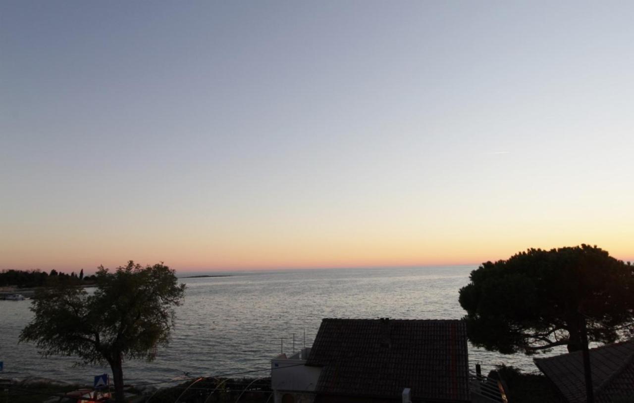 Apartments Zambratija With Sea View Kültér fotó