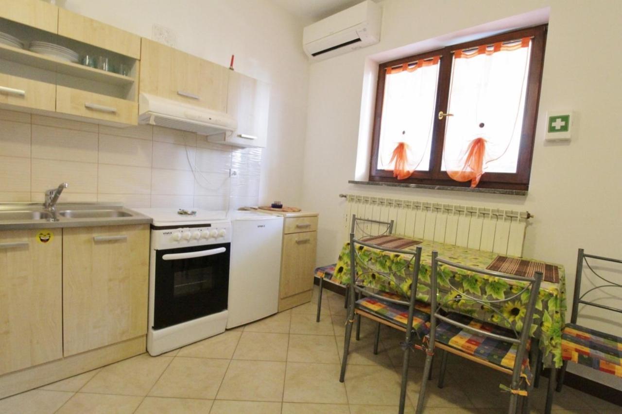 Apartments Zambratija With Sea View Kültér fotó