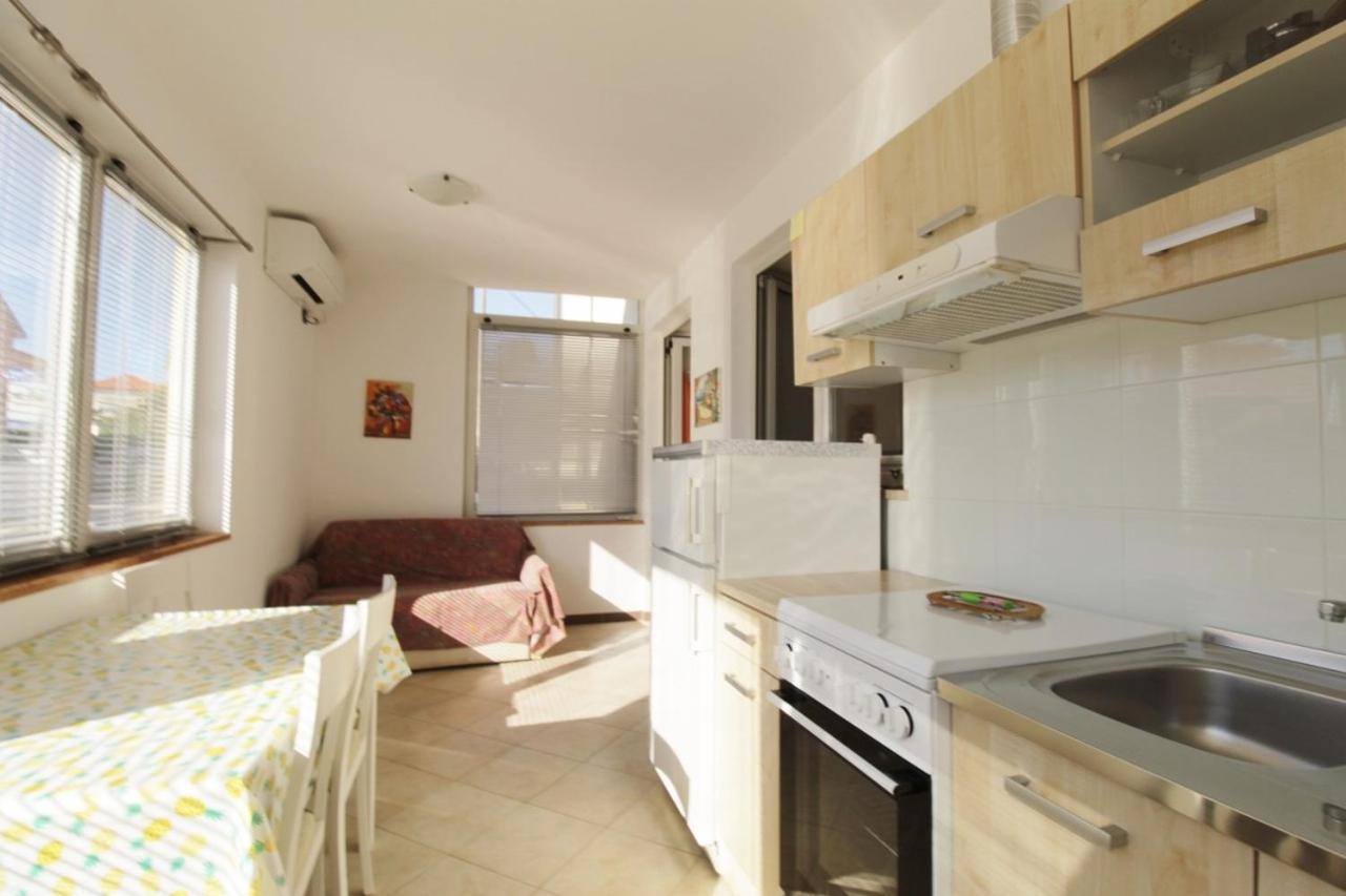 Apartments Zambratija With Sea View Kültér fotó