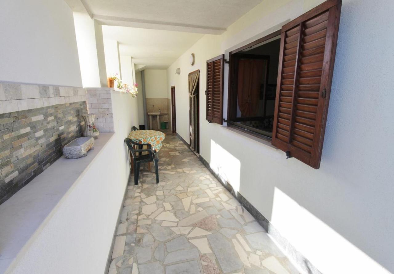 Apartments Zambratija With Sea View Kültér fotó