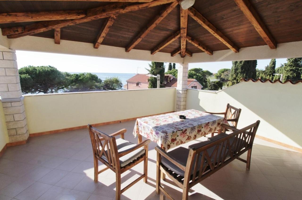 Apartments Zambratija With Sea View Kültér fotó