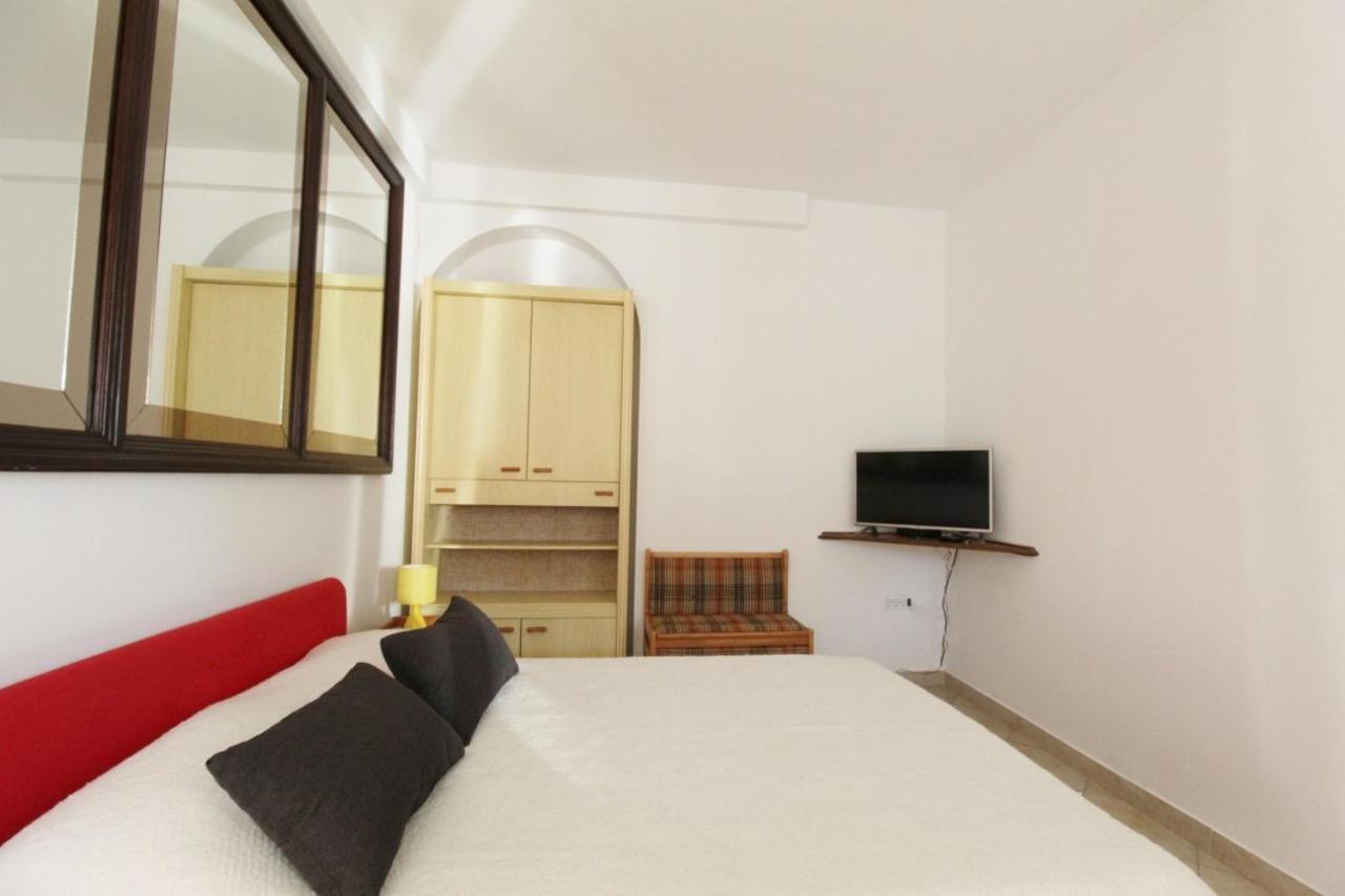 Apartments Zambratija With Sea View Kültér fotó